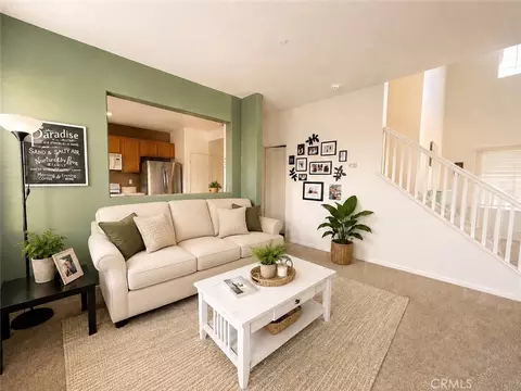 Living - 292 Edgemire Ln, Simi Valley, CA 93065 photo 1 of 1