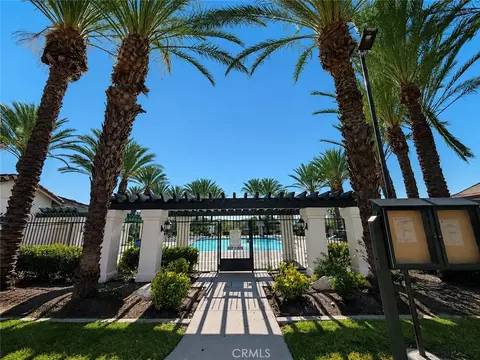 Exterior - 292 Edgemire Ln, Simi Valley, CA 93065 photo 8 of 13