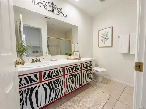 Bath - 15376 Bambi Ct, Moorpark, CA 93021 photo 2 of 3