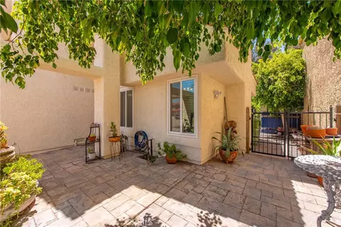 Exterior - 15376 Bambi Ct, Moorpark, CA 93021 photo 3 of 6