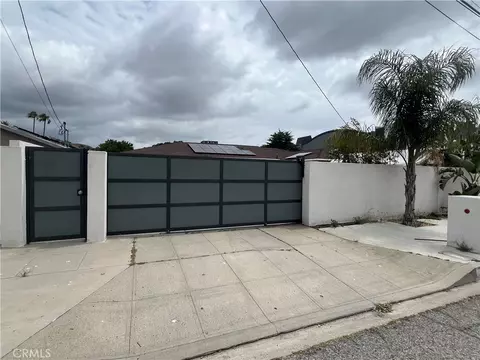 11024 Peoria St, Sun Valley, CA 91352