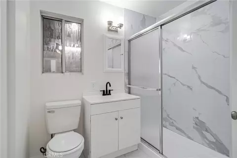 Bath - 802 E Avenue Q4, Palmdale, CA 93550 photo 1 of 2