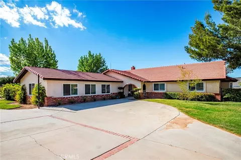2257 W Avenue N8, Palmdale, CA 93551