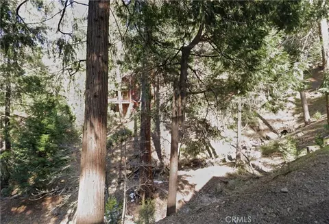24148 Cresta, Crestline, CA 92325