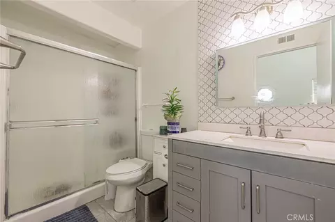 Bath - 2078 N Swindon, Simi Valley, CA 93063 photo 1 of 2