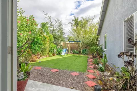 Exterior - 2078 N Swindon, Simi Valley, CA 93063 photo 3 of 14