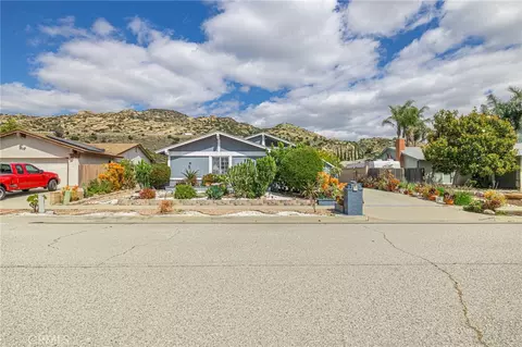 Exterior - 2078 N Swindon, Simi Valley, CA 93063 photo 2 of 14