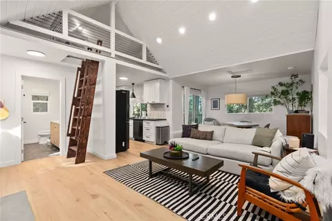 829 Sierra Vista Dr, Twin Peaks, CA 92391