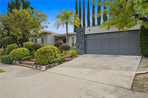 4434 Nogales Dr, Tarzana, CA 91356
