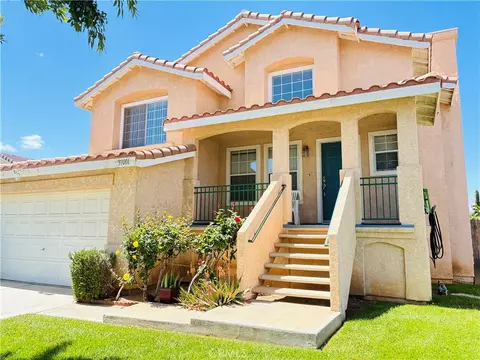 37001 Zinnia St, Palmdale, CA 93550