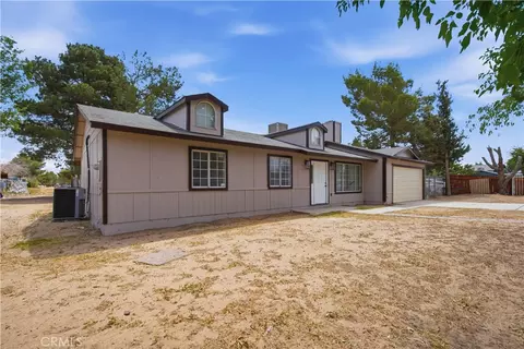 Exterior - 41052 177th E, Lancaster, CA 93535 photo 3 of 5