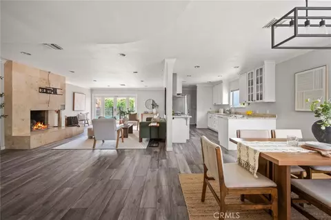 7027 Gloria Ave, Lake Balboa, CA 91406