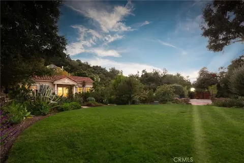 21149 Entrada Rd, Topanga, CA 90290
