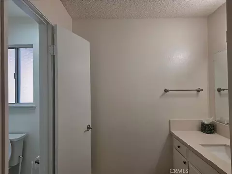 Bath - 1123 Herzel Ave, Lancaster, CA 93535 photo 1 of 1