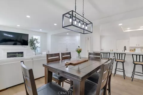 Dining - 272 Fieldstone Way #A, Simi Valley, CA 93065 photo 2 of 3