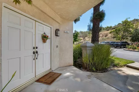 Exterior - 272 Fieldstone Way #A, Simi Valley, CA 93065 photo 1 of 4