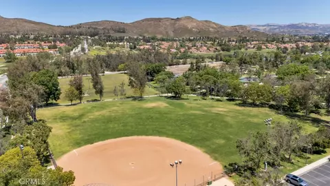 View/Area - 272 Fieldstone Way #A, Simi Valley, CA 93065 photo 2 of 2