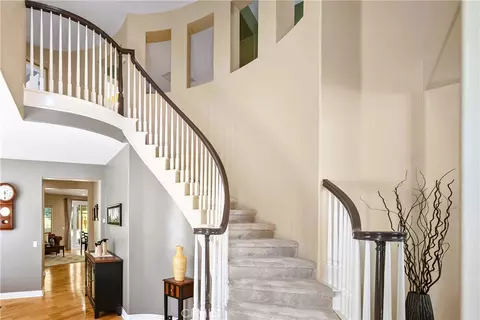 Entry Way - 28655 Placerview Trl, Santa Clarita, CA 91390 photo 4 of 11