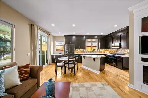 Kitchen - 28655 Placerview Trl, Santa Clarita, CA 91390 photo 2 of 7
