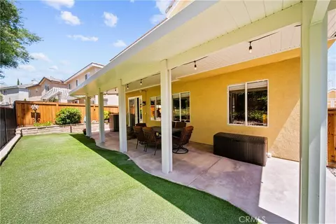 Exterior - 28655 Placerview Trl, Santa Clarita, CA 91390 photo 6 of 10