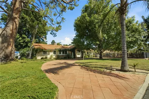 8836 Enfield, Northridge, CA 91325