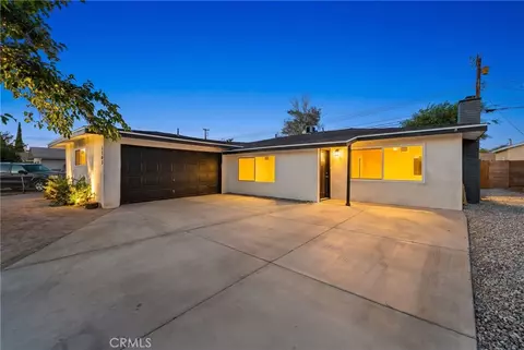 1103 W Avenue J10, Lancaster, CA 93534