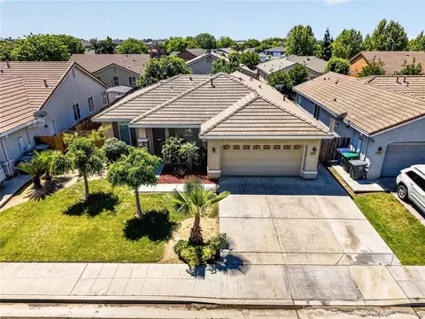 978 San Carlos Ave, Madera, CA 93637