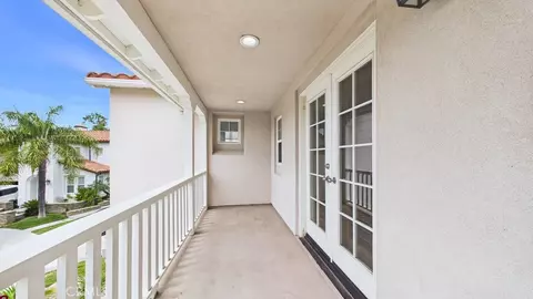 Exterior - 24139 Crescent Ct, Valencia, CA 91355 photo 6 of 20