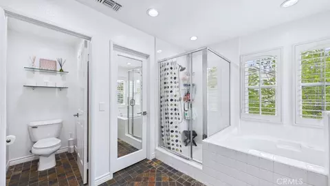 Bath - 24139 Crescent Ct, Valencia, CA 91355 photo 4 of 4