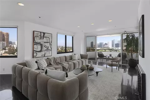 10560 Wilshire Blvd #906, Los Angeles, CA 90024