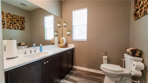 Entry Way - 22740 Harmony, Saugus, CA 91350 photo 5 of 6