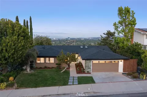 6052 Maury Ave, Woodland Hills, CA 91367