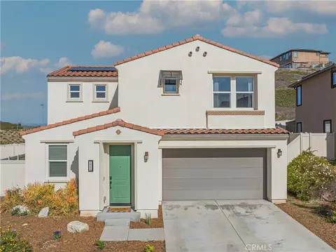 18175 Meridian Ln, Saugus, CA 91350