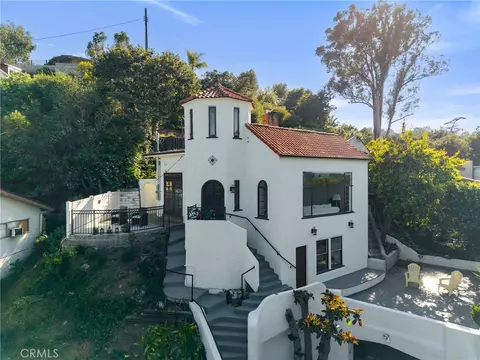 7166 Woodrow Wilson, Los Angeles, CA 90068