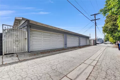 14821 Burbank, Van Nuys, CA 91411 photo 18