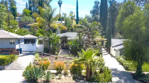 21720 Dumetz Rd, Woodland Hills, CA 91364