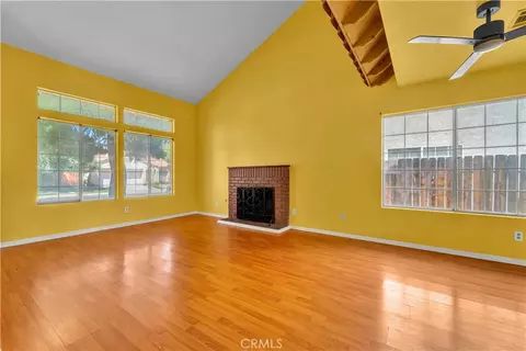 Living - 2148 Scott Ave, Palmdale, CA 93550 photo 4 of 7