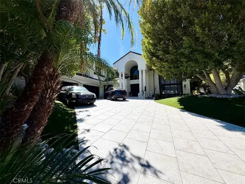 25548 Kingston Ct, Calabasas, CA 91302
