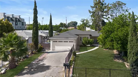 11351 Bessemer St, North Hollywood, CA 91606