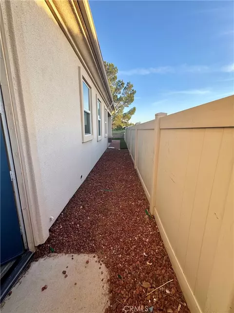 Exterior - 19533 Vermillion, Apple Valley, CA 92308 photo 11 of 16