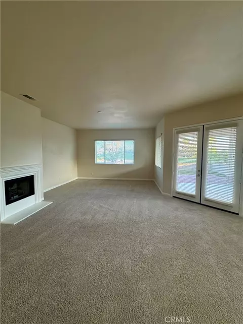 Living - 19533 Vermillion, Apple Valley, CA 92308 photo 2 of 2