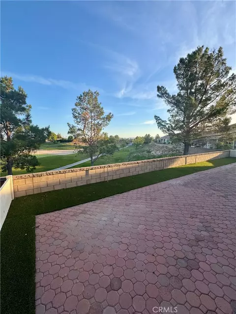Exterior - 19533 Vermillion, Apple Valley, CA 92308 photo 9 of 16