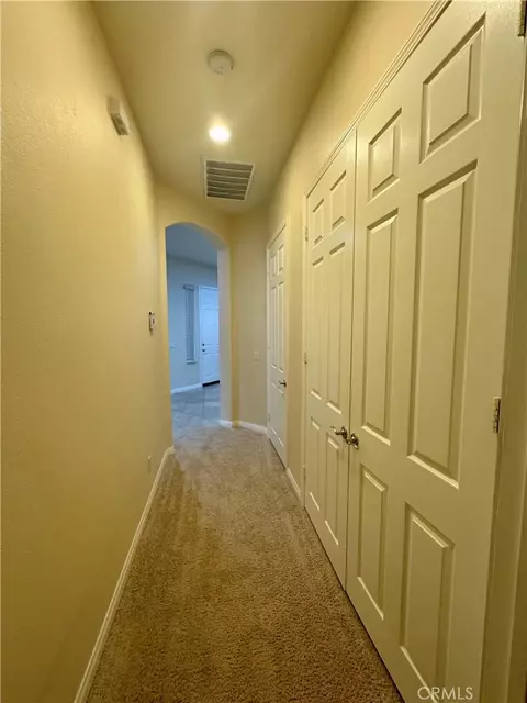 Entry Way - 19533 Vermillion, Apple Valley, CA 92308 photo 2 of 2