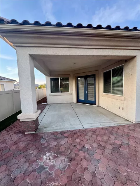 Exterior - 19533 Vermillion, Apple Valley, CA 92308 photo 7 of 16