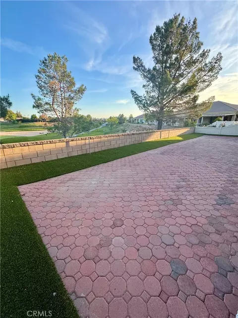 Exterior - 19533 Vermillion, Apple Valley, CA 92308 photo 8 of 16