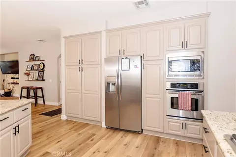 Kitchen - 31802 Lawson Rd, Acton, CA 93510 photo 3 of 5
