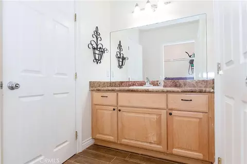 Bath - 31802 Lawson Rd, Acton, CA 93510 photo 3 of 7