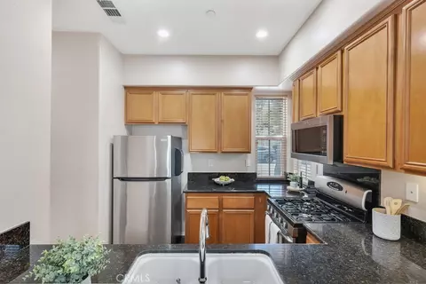 Kitchen - 82 Trailing Vine, Irvine, CA 92602 photo 2 of 2
