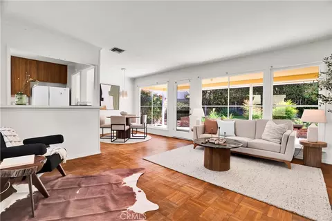7862 Jellico Ave, Northridge, CA 91325