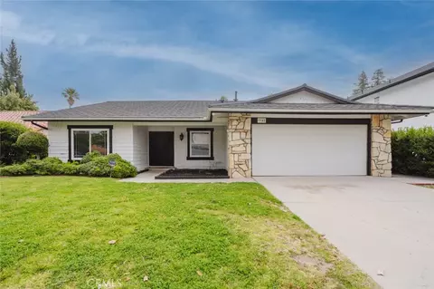 9942 Hanna Ave, Chatsworth, CA 91311